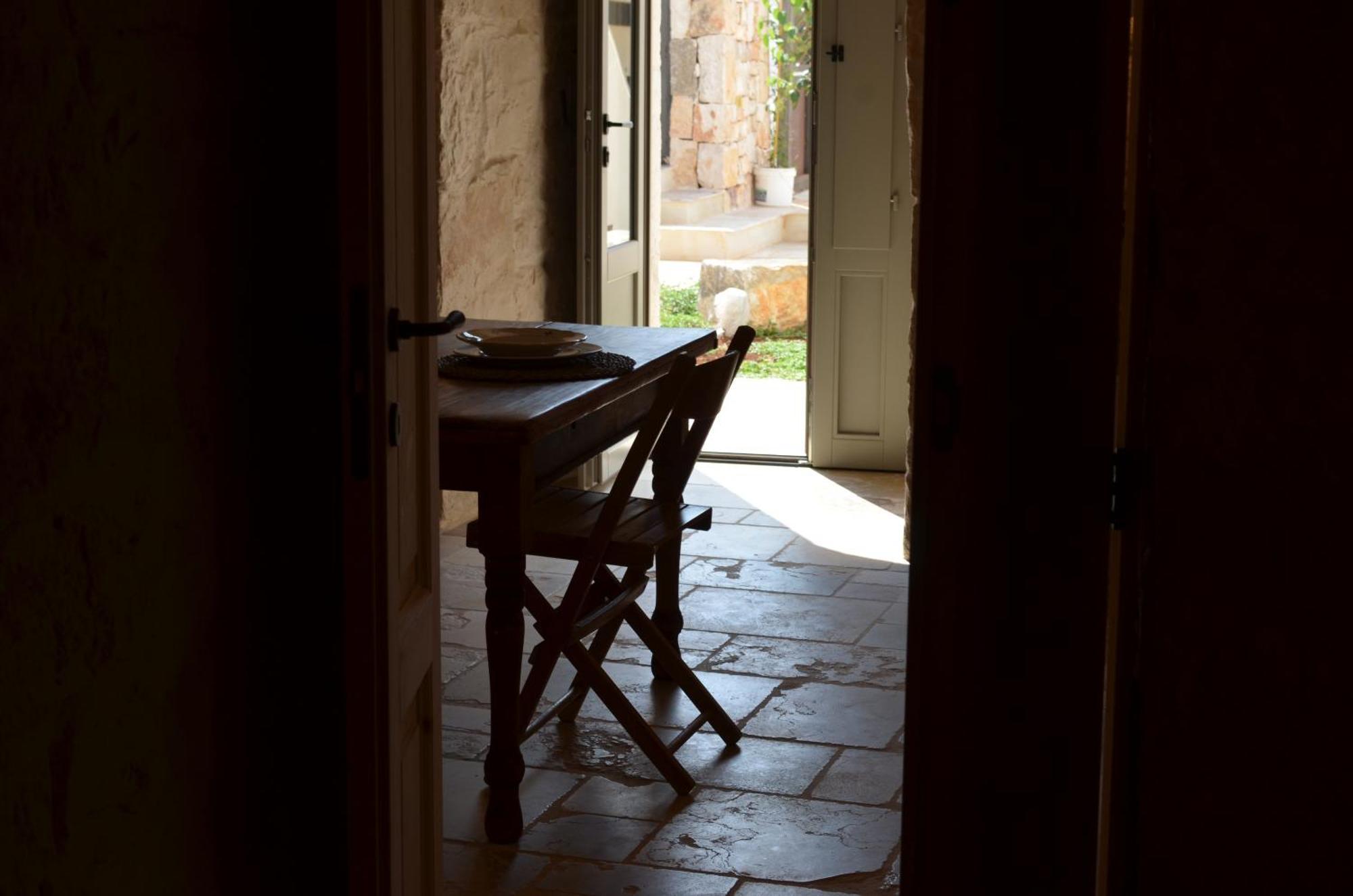 B&B Fuga Al Trullo 오스투니 외부 사진