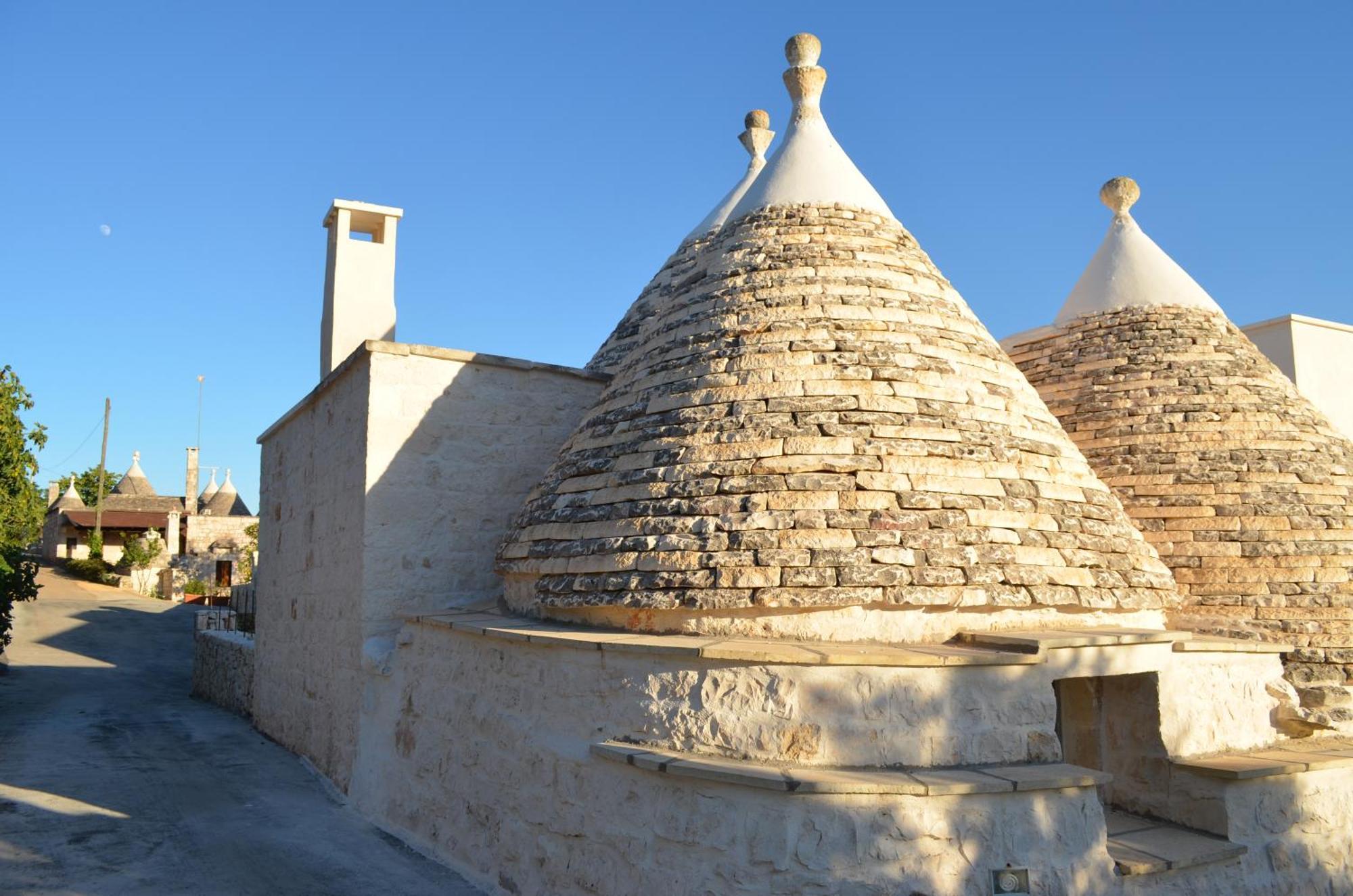 B&B Fuga Al Trullo 오스투니 외부 사진